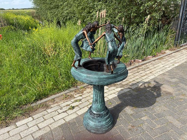 Bronzen fontein 128 cm hoog - afbeelding 1 van  6