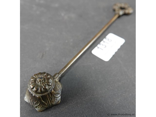 Bronzen kaarsendover - afbeelding 1 van  5
