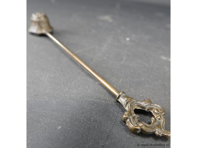 Bronzen kaarsendover - afbeelding 2 van  5