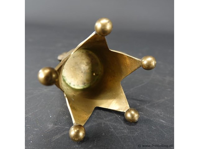 Bronzen manneken pis - afbeelding 5 van  5