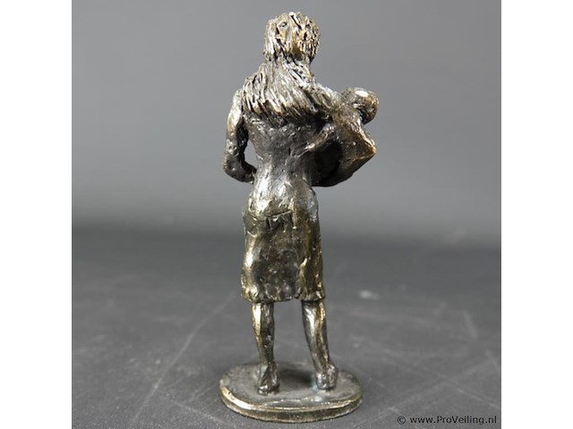 Bronzen moeder met kind - afbeelding 3 van  5