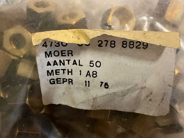 Bronzen moeren - afbeelding 4 van  4