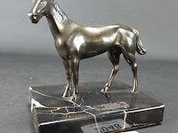 Bronzen paard