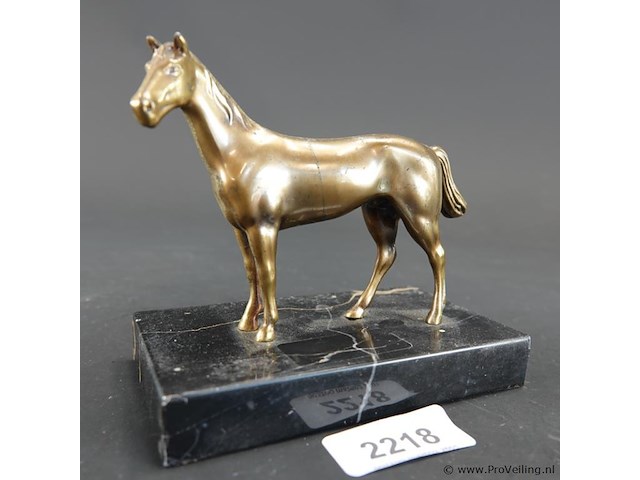 Bronzen paard - afbeelding 1 van  5