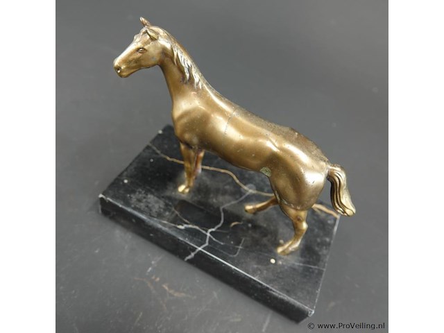 Bronzen paard - afbeelding 3 van  5