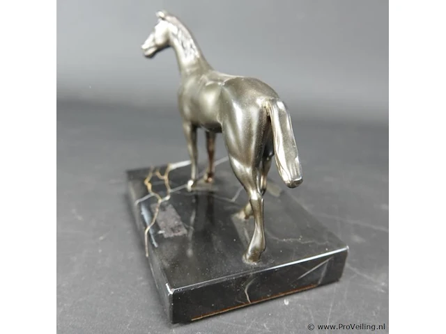 Bronzen paard - afbeelding 3 van  5