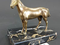 Bronzen paard