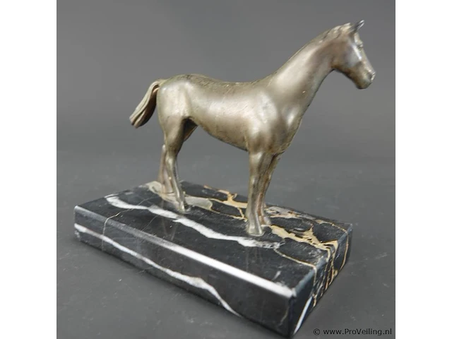 Bronzen paard - afbeelding 4 van  5