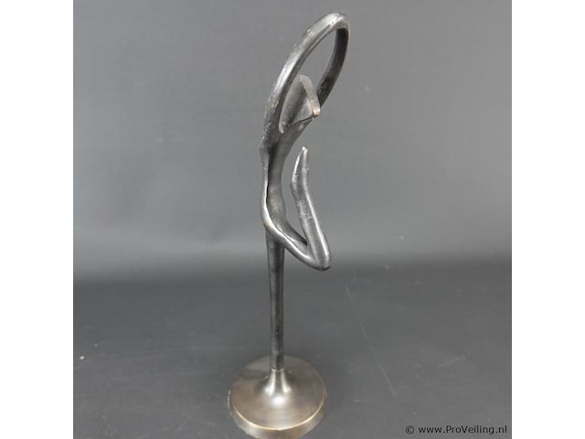 Bronzen sculptuur gymnasiaste - afbeelding 3 van  5