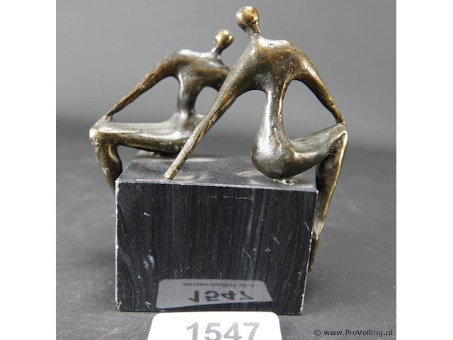 Bronzen sculptuur op maremeren basement - afbeelding 1 van  5