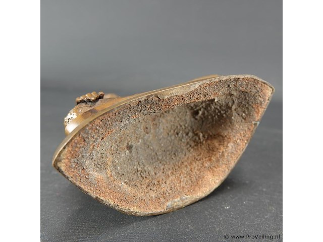 Bronzen thaise boeddha in de bhumisparsha mudra-houding - afbeelding 5 van  5