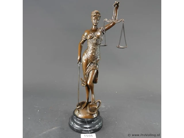 Bronzen vrouwe justitia - afbeelding 1 van  5