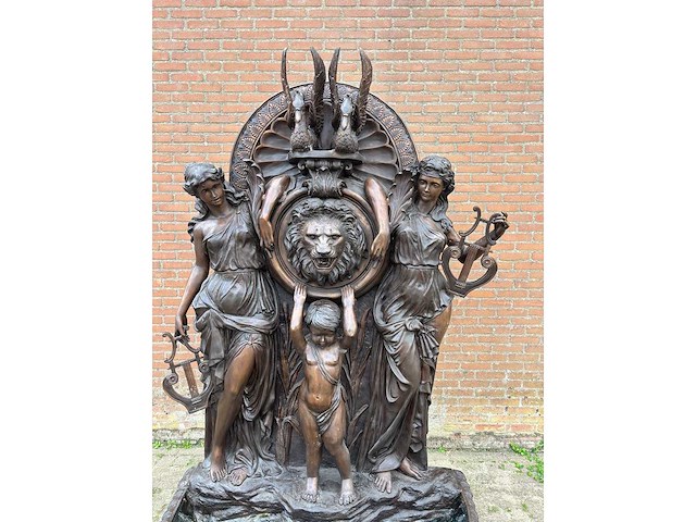 Bronzen wandfontein 1.75 meter breed - afbeelding 3 van  5