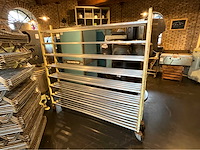 Brood verkoelwagen