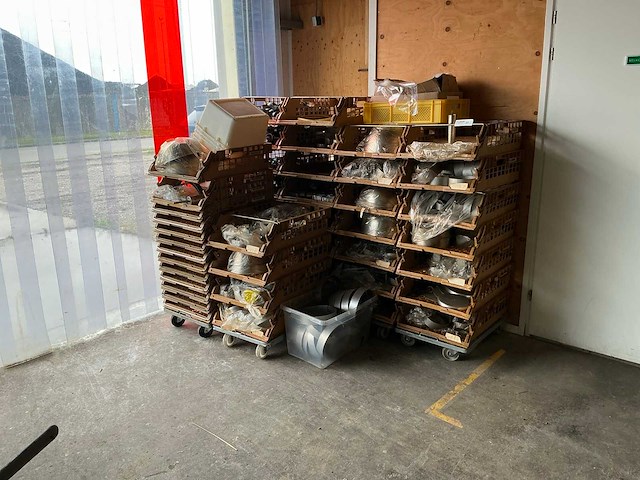 Broodmanden met bakvormen - afbeelding 1 van  10