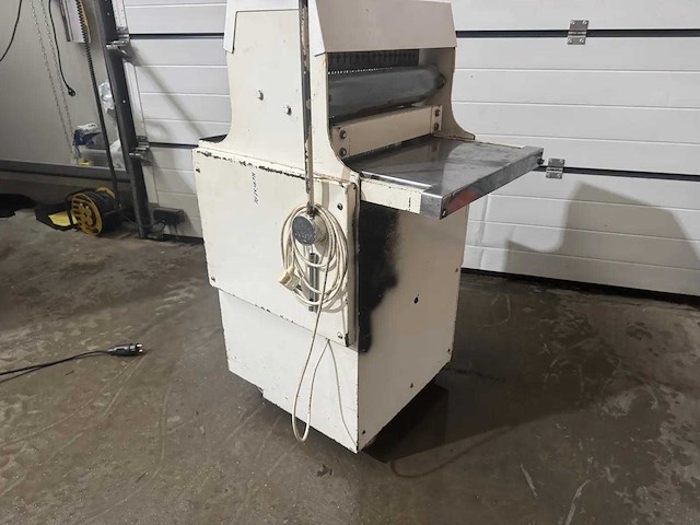 Broodsnijmachine - afbeelding 7 van  7