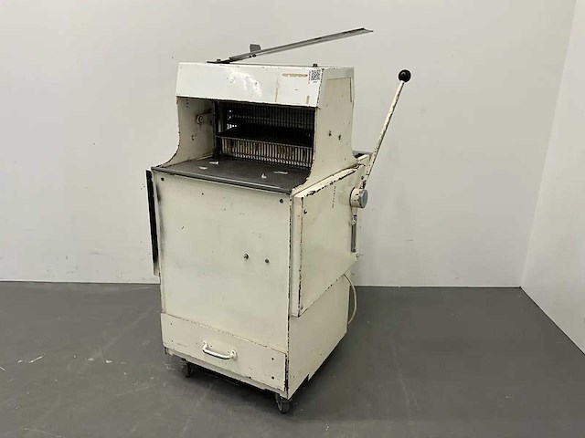 Broodsnijmachine - afbeelding 2 van  7