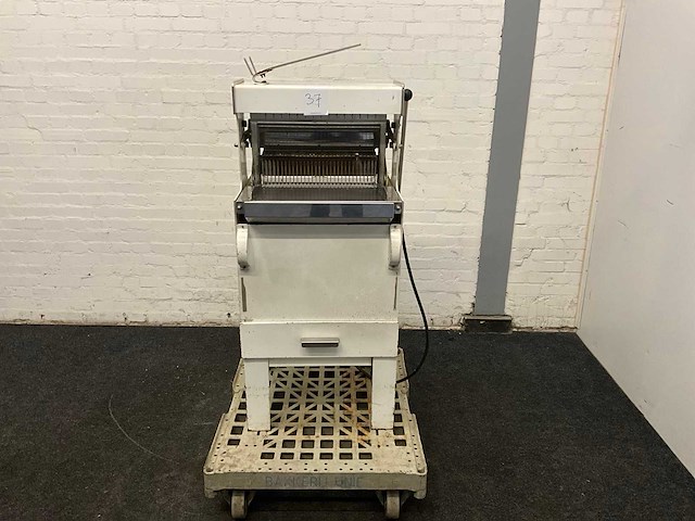 Broodsnijmachine - afbeelding 3 van  9