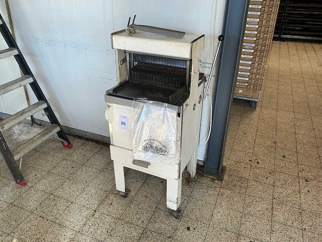 Broodsnijmachine - afbeelding 1 van  5