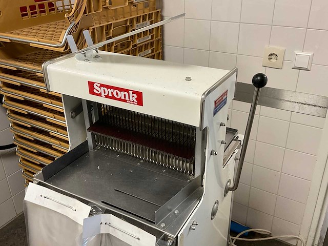 Broodsnijmachine - afbeelding 3 van  3