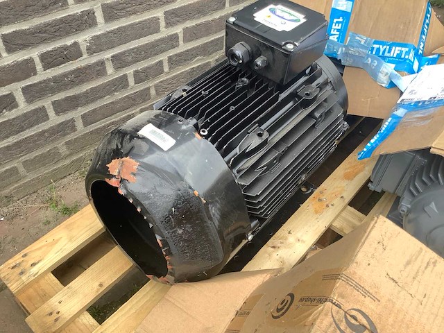 Brook crompton wp-da160ly4 elektromotor - afbeelding 3 van  6