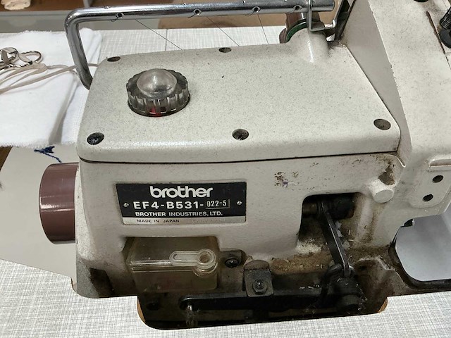 Brother ef4-b531 lockmachine - afbeelding 7 van  9