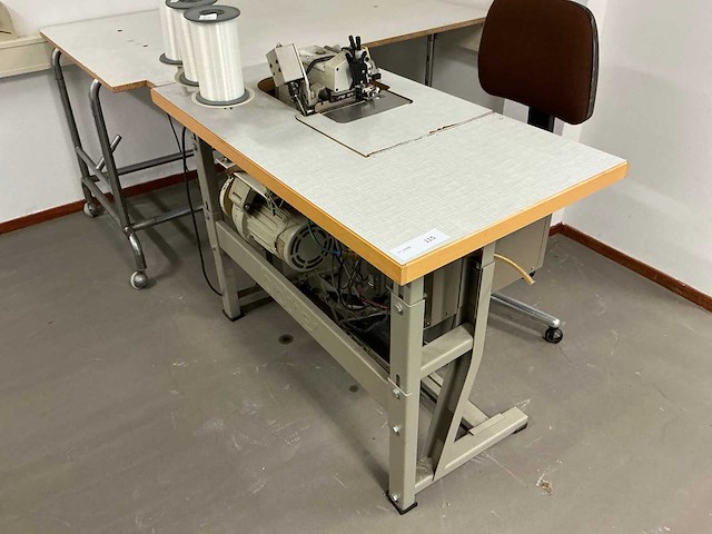 Brother ef4-n11 naaimachine / werkstation - afbeelding 4 van  10