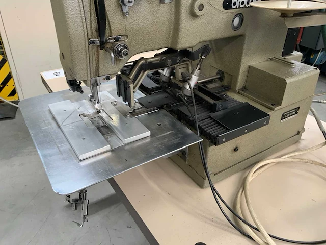 Brother lj3-b495 sierstikmachine - afbeelding 3 van  5