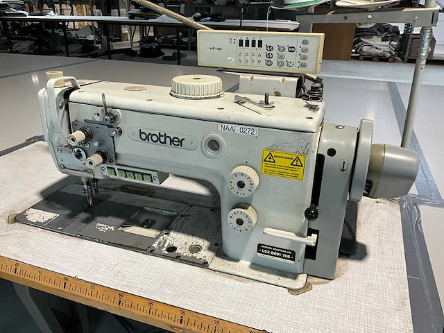 Brother ls2-b891-705 naaimachine - afbeelding 2 van  7