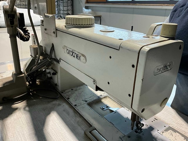 Brother ls2-b891-705 naaimachine - afbeelding 5 van  7