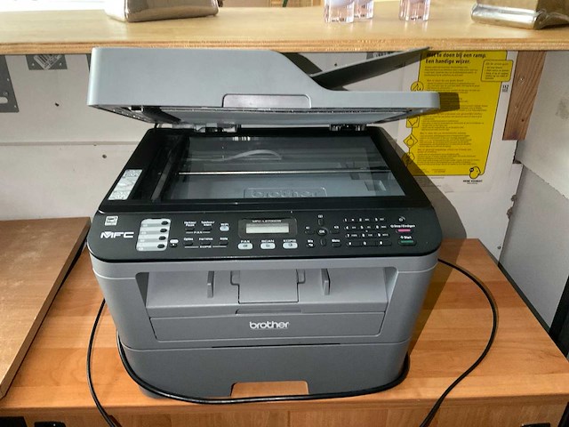 Brother mfc-l2700dw laserprinter - afbeelding 3 van  4