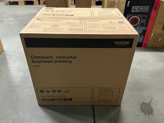 Brother mfc-l8340cdw colour led all-in-one printer - afbeelding 2 van  3