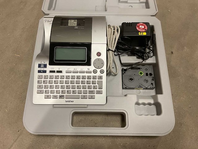 Brother p-touch 2700 labelprinter - afbeelding 1 van  3