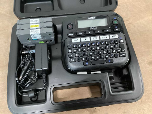 Brother p-touch d210 labelapparaat - afbeelding 1 van  2