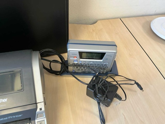 Brother ql 1060n labelprinter (2x) - afbeelding 4 van  8