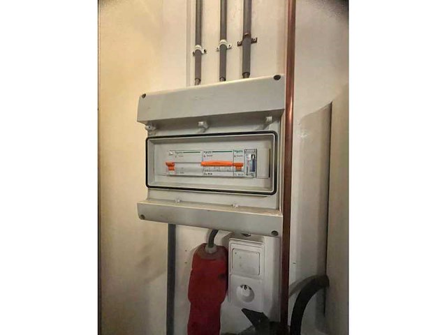 Brouwer - 380v mobiele nooddouchecabine - sanitairunit - afbeelding 44 van  54