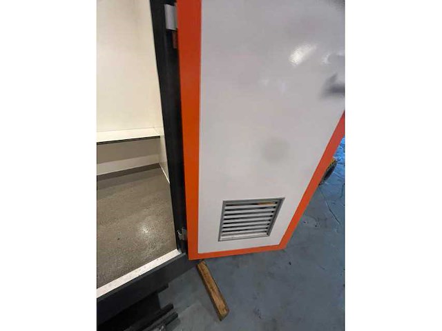 Brouwer - 380v mobiele nooddouchecabine - sanitairunit - afbeelding 45 van  54