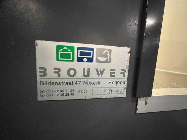 Brouwer - 380v mobiele nooddouchecabine - sanitairunit - afbeelding 48 van  54