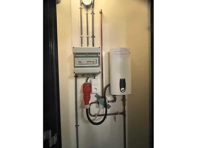 Brouwer - 380v mobiele nooddouchecabine - sanitairunit - afbeelding 49 van  54