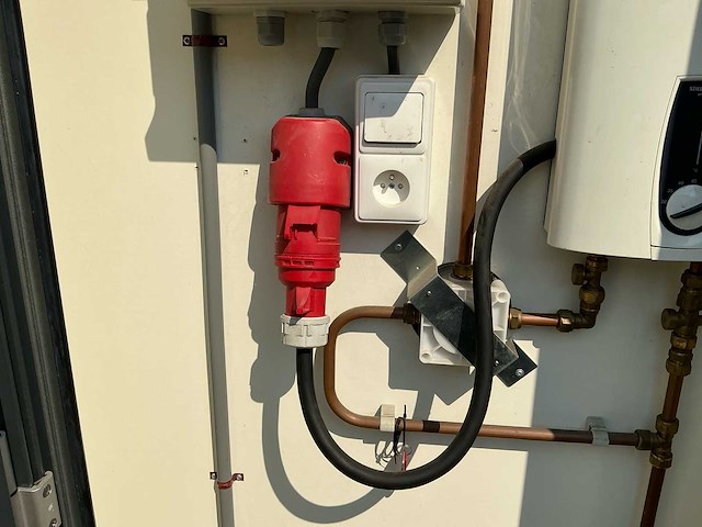 Brouwer - 380v mobiele nooddouchecabine - sanitairunit - afbeelding 5 van  27