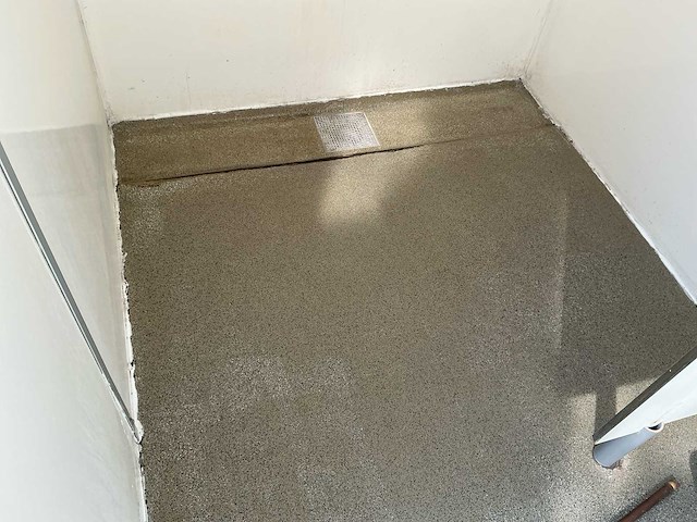 Brouwer - 380v mobiele nooddouchecabine - sanitairunit - afbeelding 9 van  27