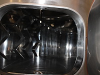 Brouwhuis labu brau three-vessel-brewhouse brewing block 5/10 hl bestaande uit kookketel, filterkuip en een... onderdeel van combinatiekavel complete mini brouwerijopstelling bestaande uit brouwhuis, 8 gistingstanks (deels gevuld), bottellijn, pompen, warmtewisselaar, natte lijn etiketteermachine en chiller - afbeelding 6 van  9