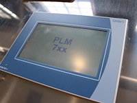 Brouwhuis labu brau three-vessel-brewhouse brewing block 5/10 hl bestaande uit kookketel, filterkuip en een... onderdeel van combinatiekavel complete mini brouwerijopstelling bestaande uit brouwhuis, 8 gistingstanks (deels gevuld), bottellijn, pompen, warmtewisselaar, natte lijn etiketteermachine en chiller - afbeelding 7 van  9