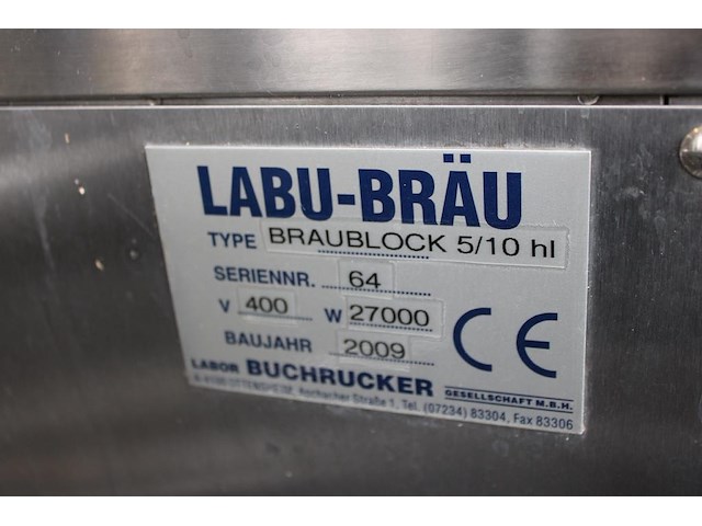 Brouwhuis labu brau three-vessel-brewhouse brewing block 5/10 hl bestaande uit kookketel, filterkuip en een... onderdeel van combinatiekavel complete mini brouwerijopstelling bestaande uit brouwhuis, 8 gistingstanks (deels gevuld), bottellijn, pompen, warmtewisselaar, natte lijn etiketteermachine en chiller - afbeelding 8 van  9