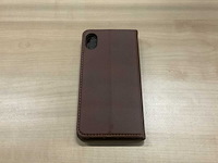Brown cover iphone x telefoonhoesje (550x) - afbeelding 5 van  6
