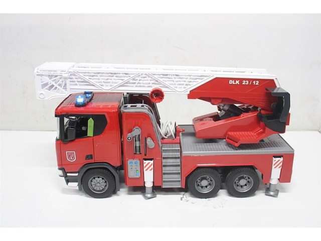 Bruder 03591 scania super 560r brandweerwagen - afbeelding 4 van  5