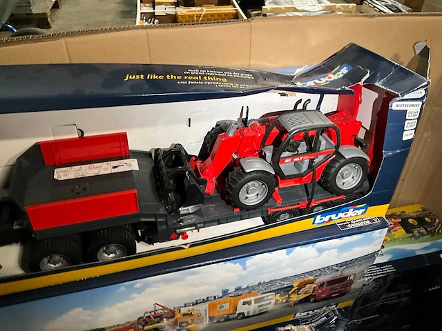 Bruder miniatuur speelgoed - afbeelding 1 van  7