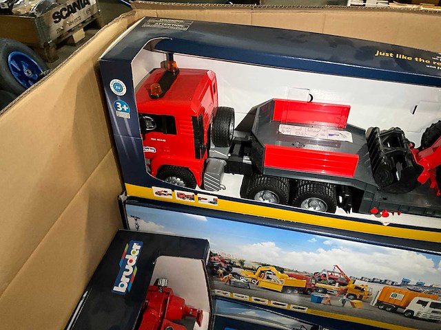 Bruder miniatuur speelgoed - afbeelding 2 van  7