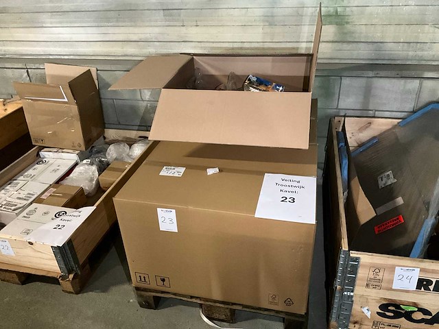 Bruder speelgoed en onderdelen - afbeelding 1 van  2