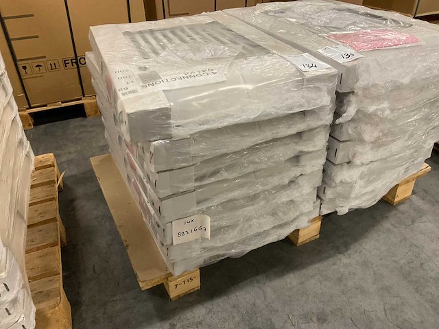 Brugman 500x700 radiator (7x) - afbeelding 1 van  2